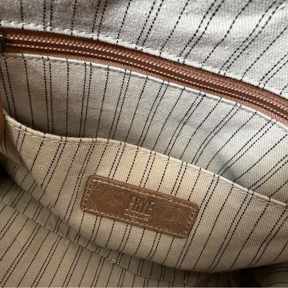 Frye Metallic Tan/Silver Leather Tote Bag - Picture 5 of 9